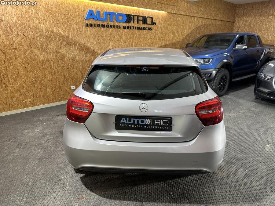 Mercedes-Benz A 160 d — fotografia 17
