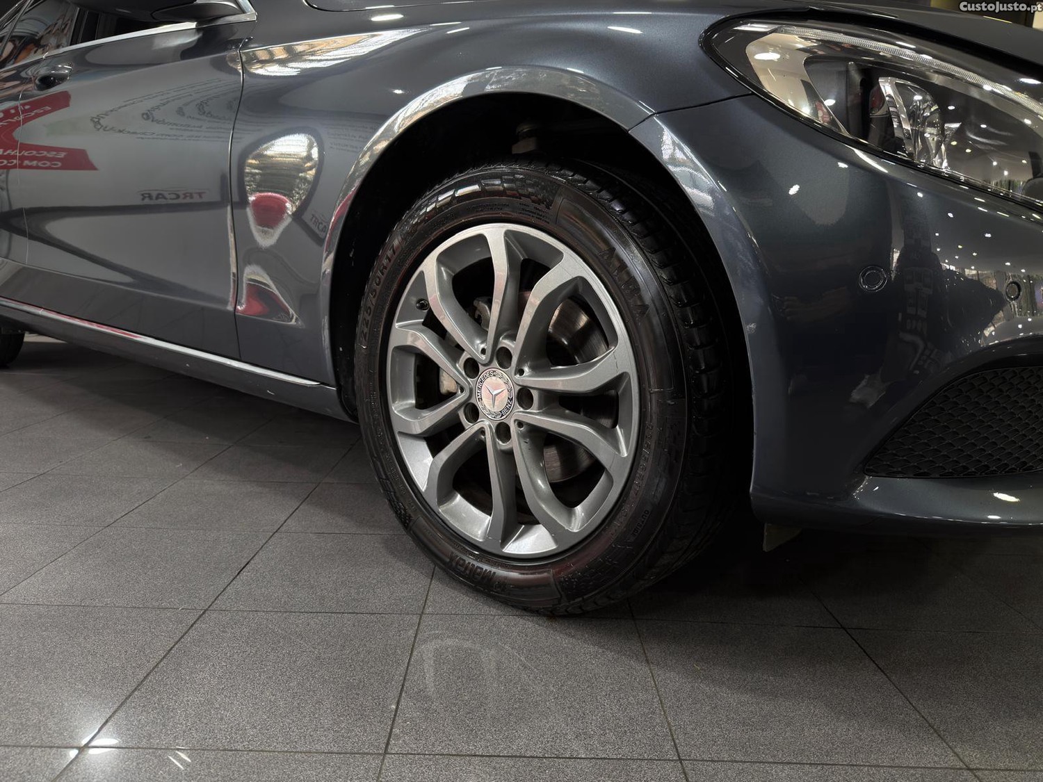 Mercedes-Benz C 200 (BlueTEC) d Station Avantgarde — fotografia 4