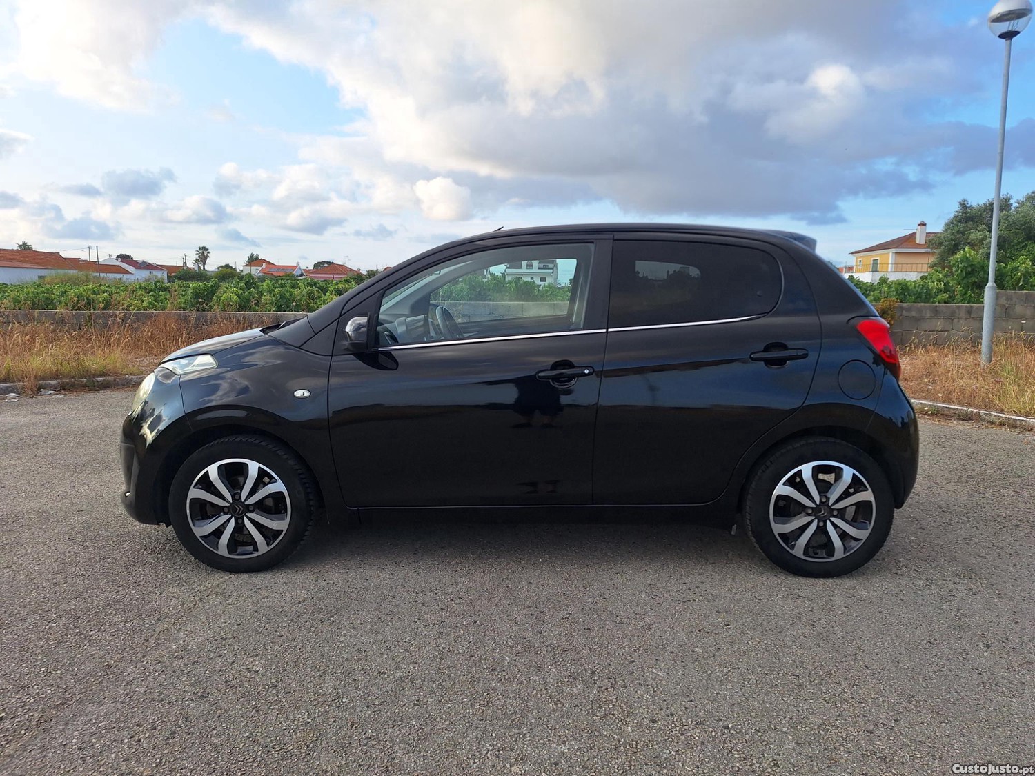 Citroën C1 1.0 VTi Shine - Nacional — fotografia 7
