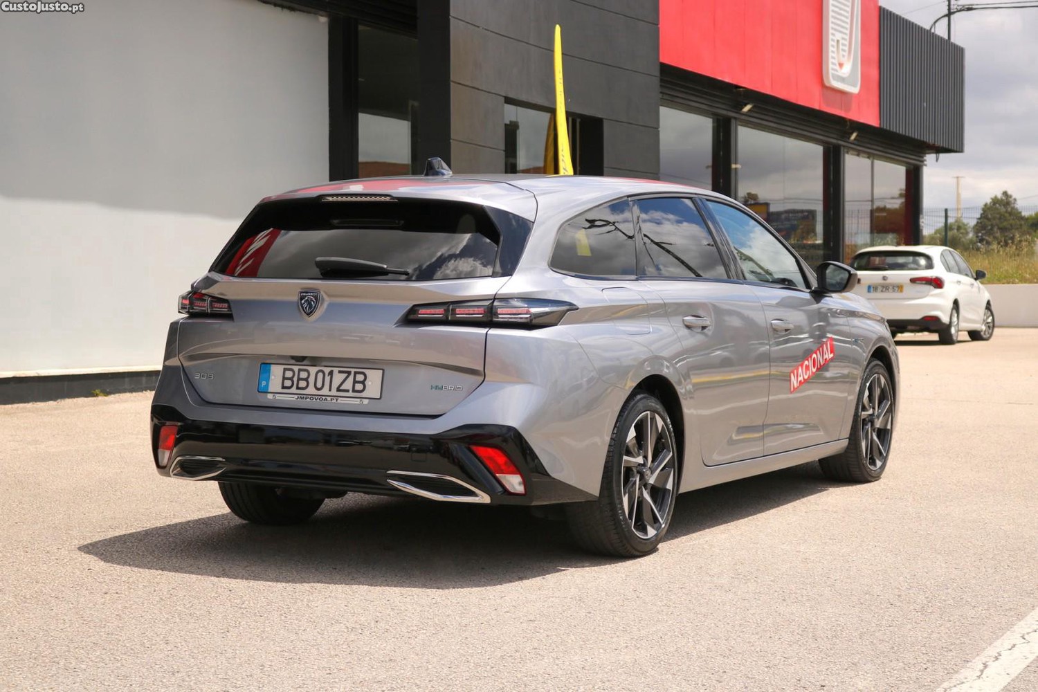 Peugeot 308 SW 1.6 Hybrid Allure Pack e-EAT8 180cv — fotografia 52