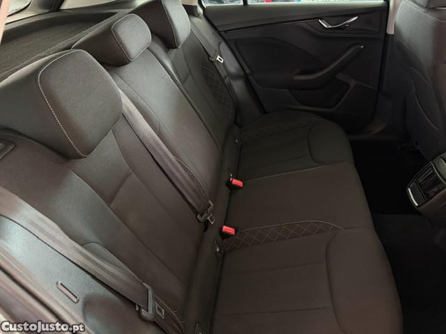 Skoda Kamiq 1.0 TSI DSG — fotografia 5