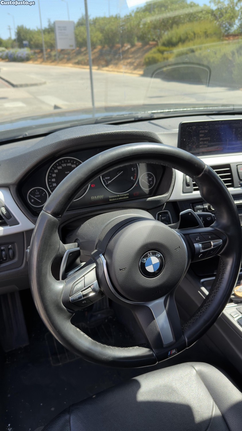 BMW 318 D 150cv de 2013 bom estado / aceito retoma — fotografia 5