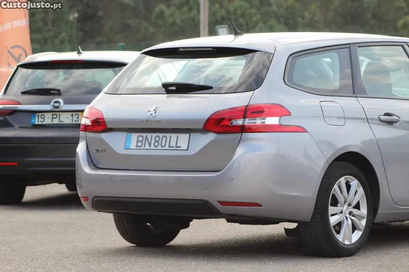 Peugeot 308 1.5 BlueHDi Active — fotografia 11