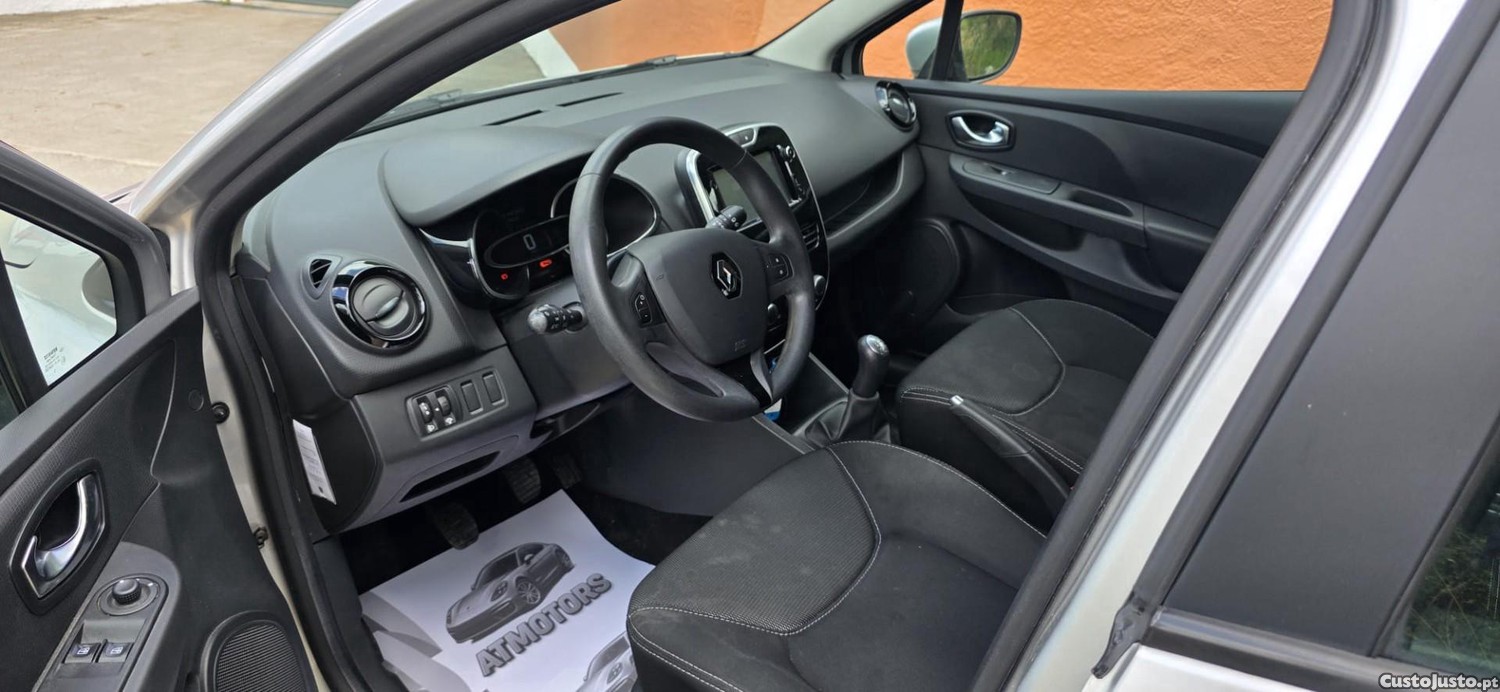Renault Clio 1.5 dCi Dynamique S — fotografia 3