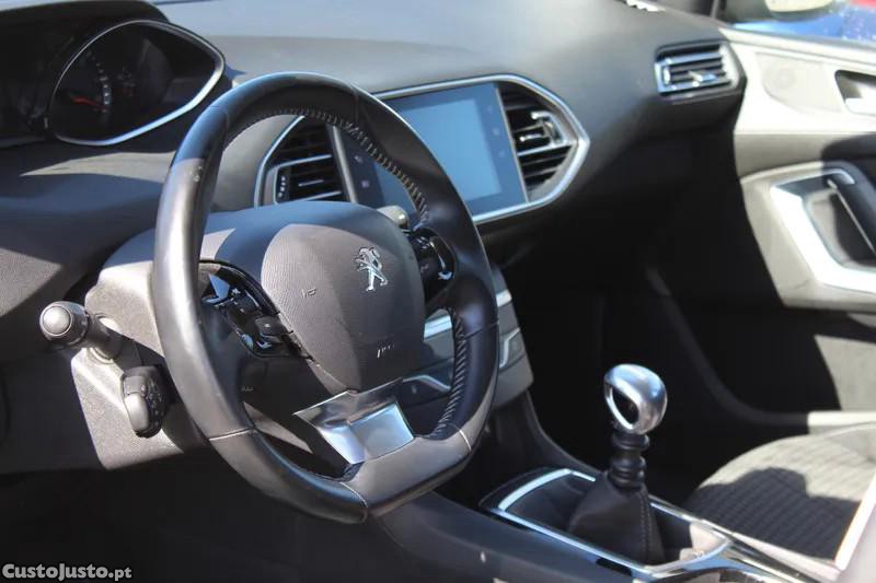 Peugeot 308 1.5 BlueHDi Active — fotografia 9