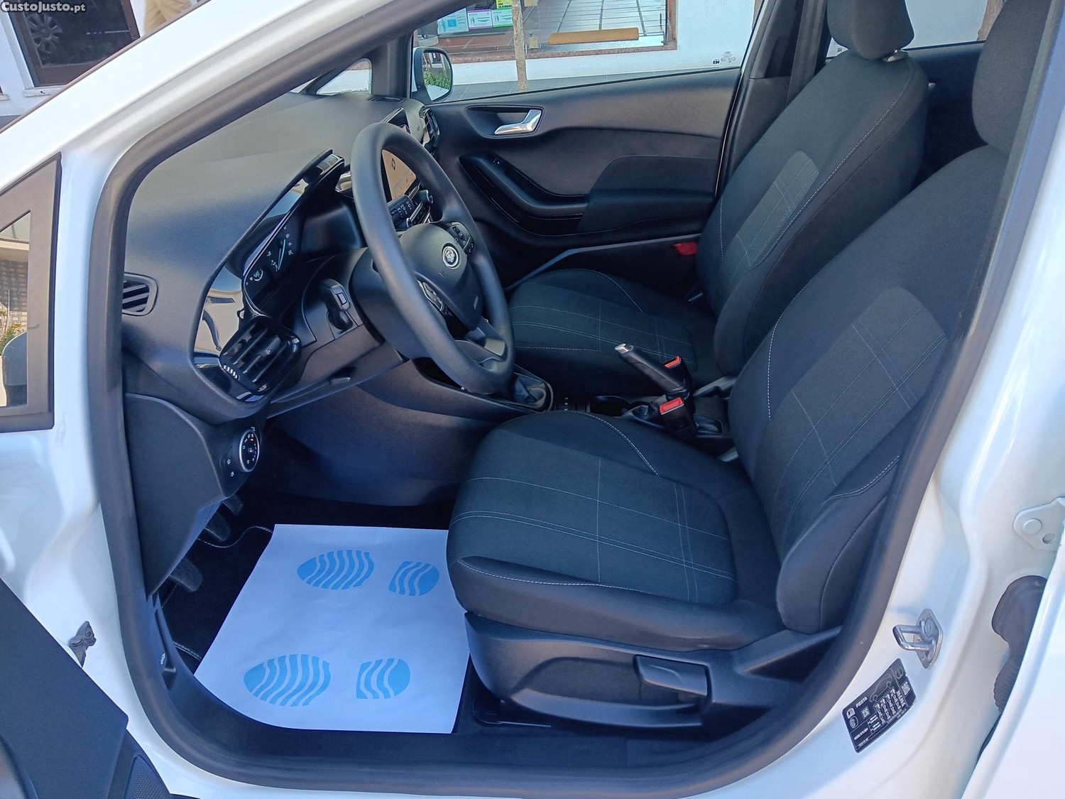 Ford Fiesta Business 1.1 TI-VCT 85cv — fotografia 5