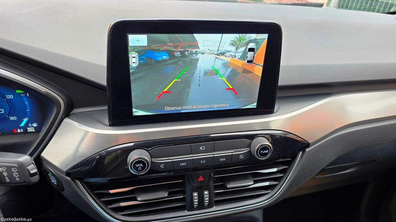 Ford Kuga 2.5 PHEV Titanium - 21 — photo 4