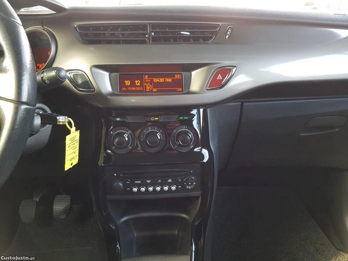 Citroën C3 gasolina — fotografia 4