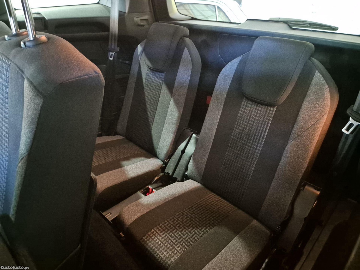 Peugeot 5008 1.5 HDI aut — fotografia 2