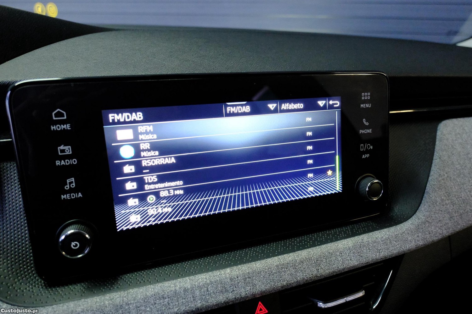 Skoda Kamiq 1.0 TSI DSG — fotografia 3