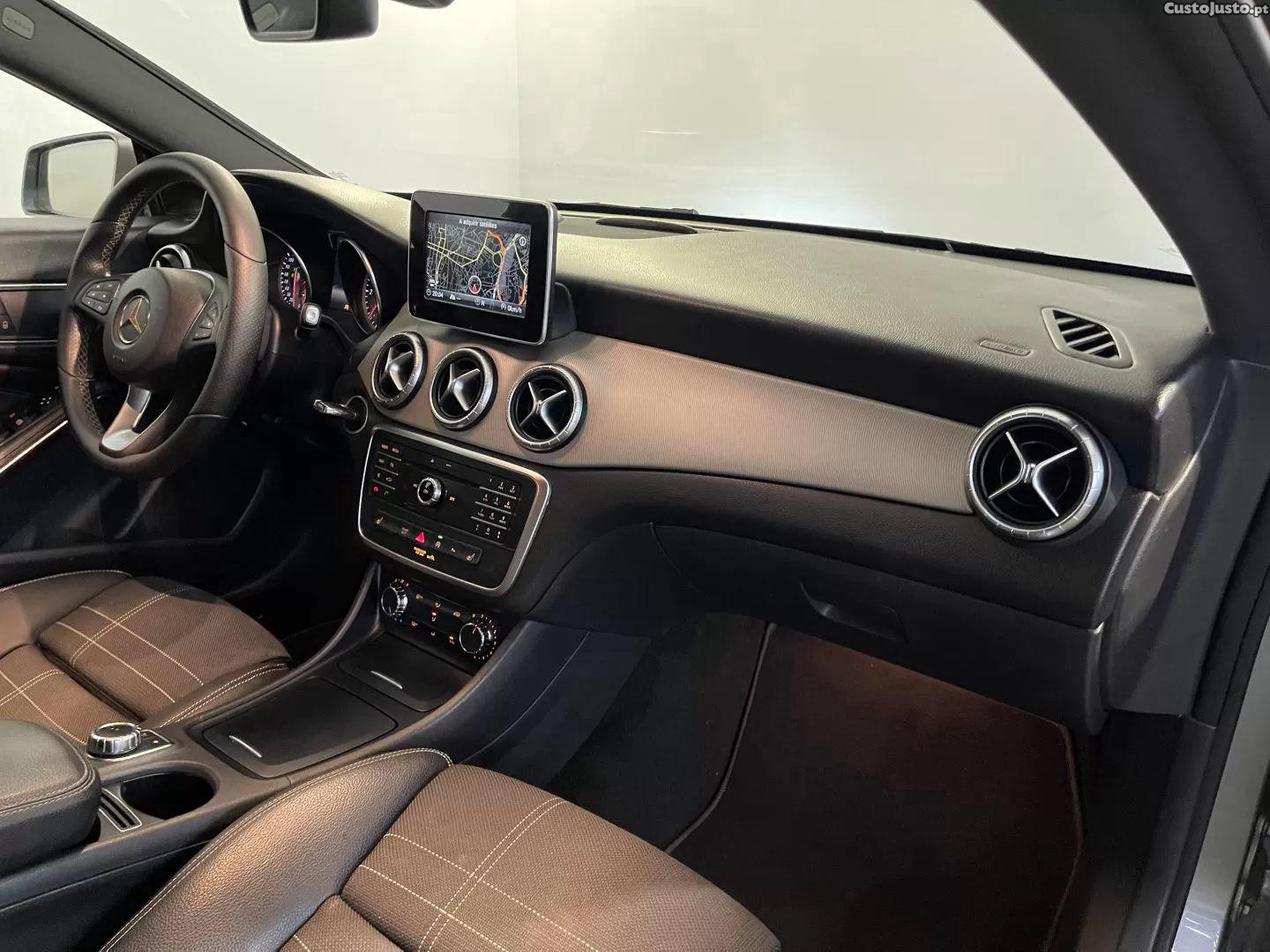 Mercedes-Benz CLA 180 D shooting brake aut. — fotografia 15