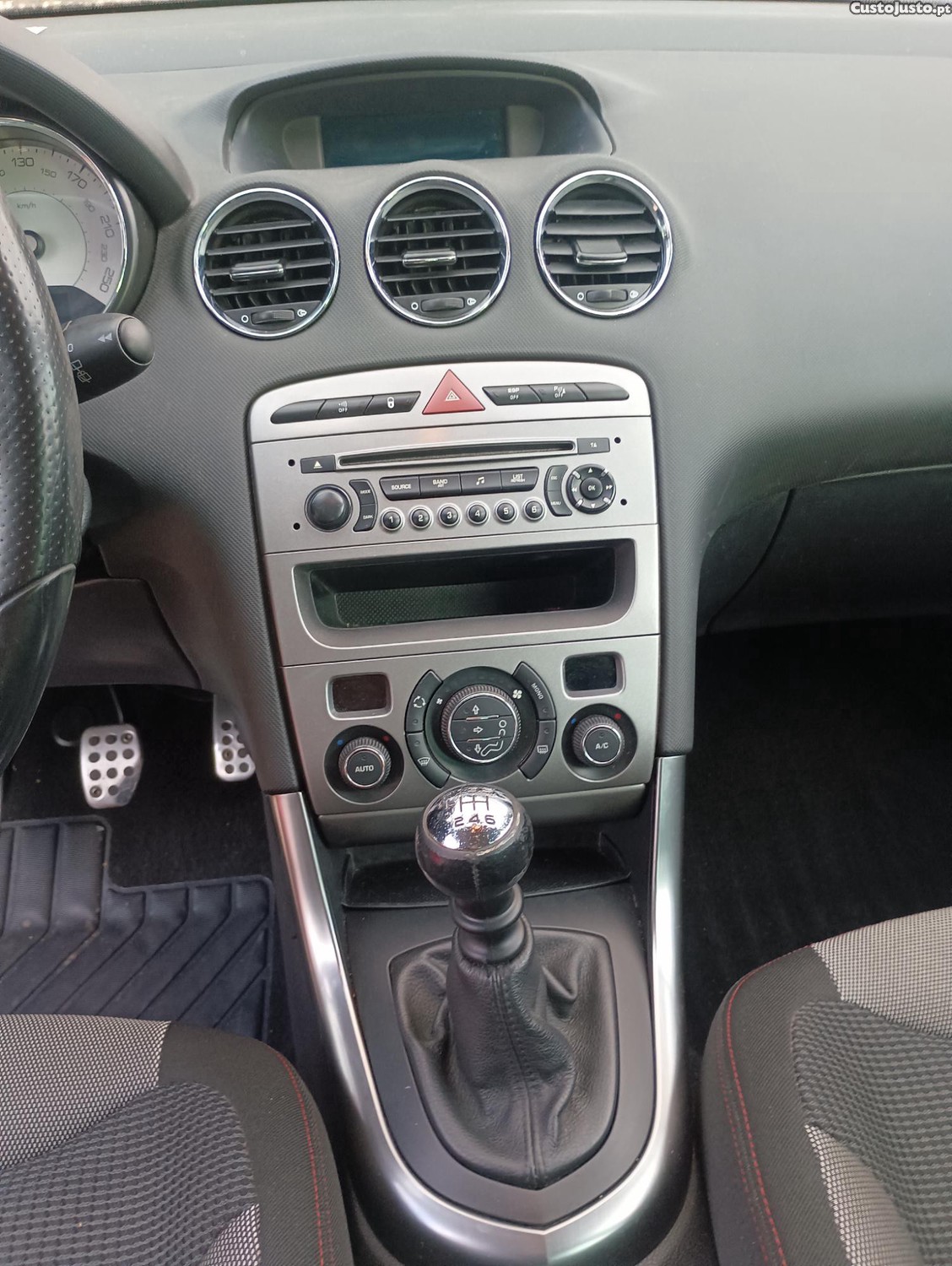 Peugeot 308 SW 1.6 HDi 112 CV NACIONAL — fotografia 3