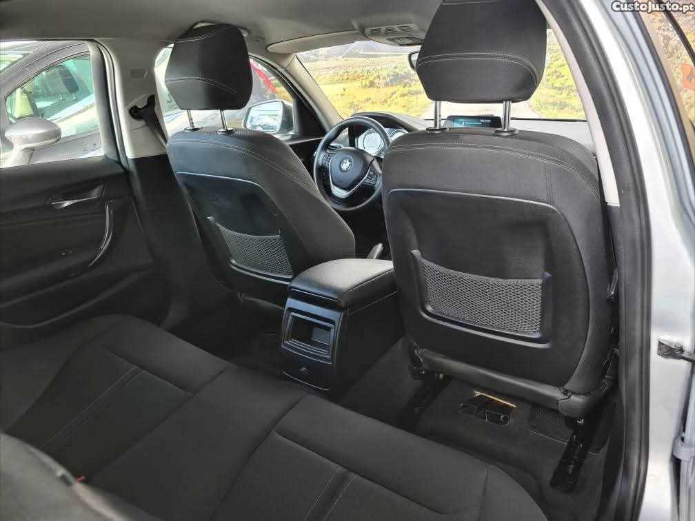 BMW 116 efficientdynamics Line Sport — fotografia 7