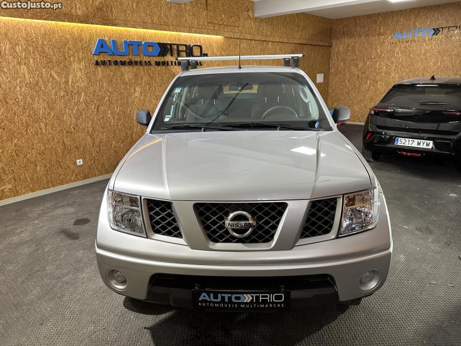 Nissan Navara 2.5 dCi CD LE 4WD — fotografia 19