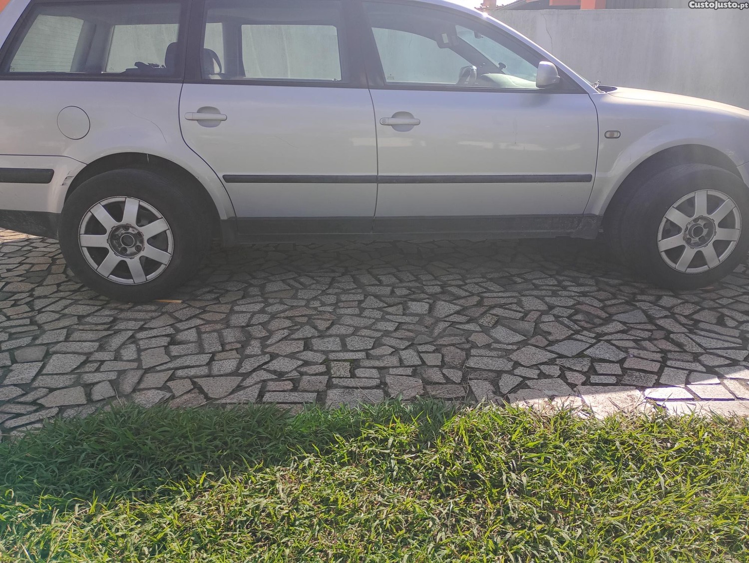 Volkswagen Passat 1.9tdi 110cv — fotografia 4