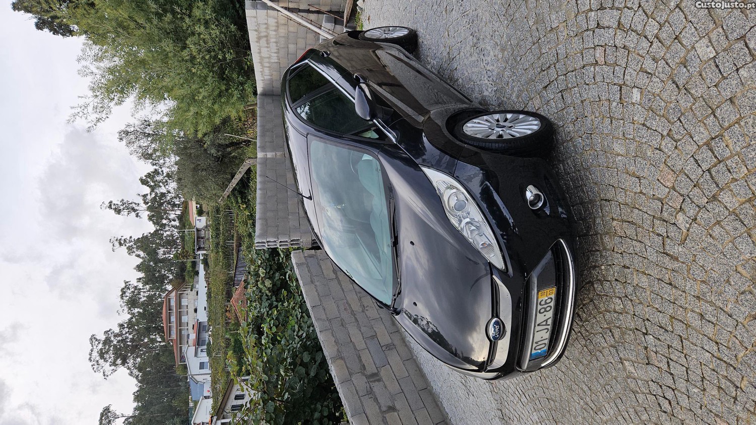 Ford Fiesta Titanium — fotografia 3