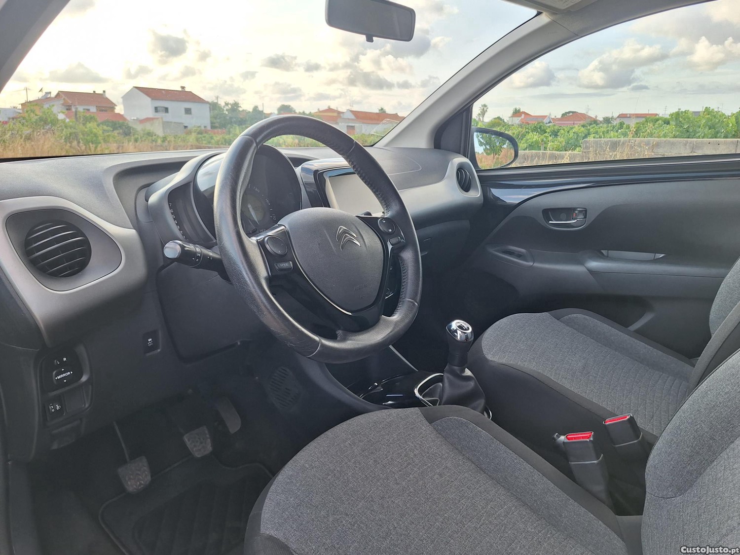 Citroën C1 1.0 VTi Shine - Nacional — fotografia 4