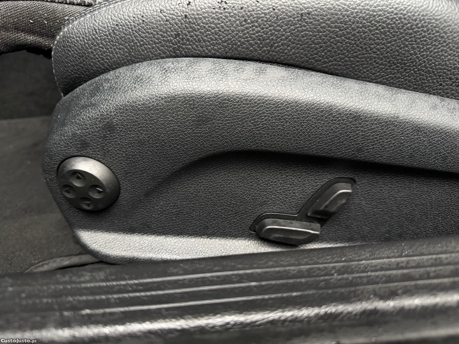 Mercedes-Benz C 220 d — fotografia 14