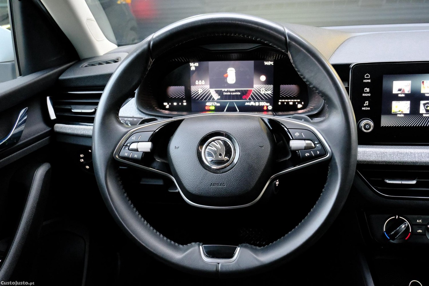 Skoda Kamiq 1.0 TSI DSG — fotografia 12