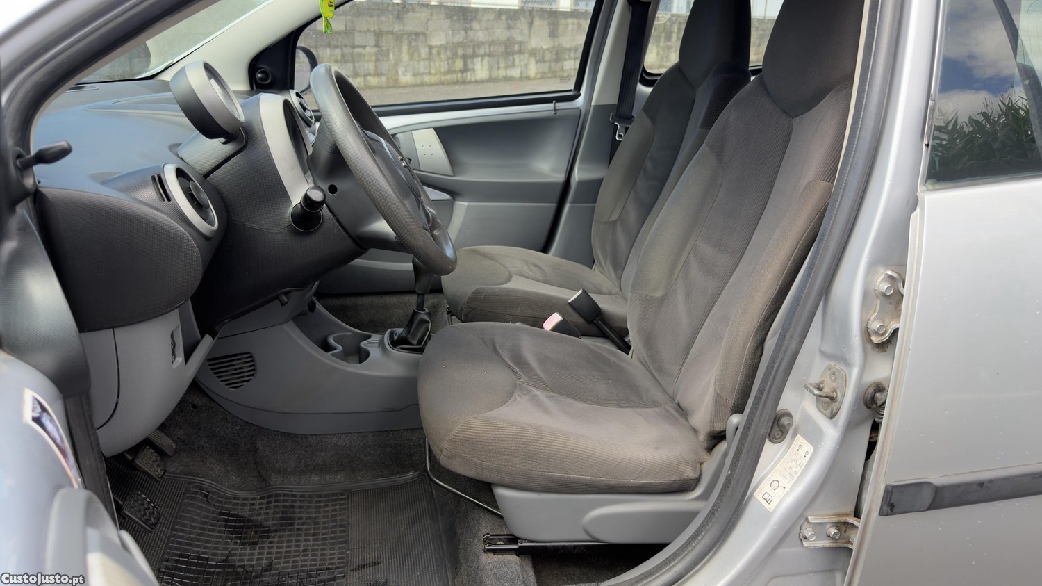 Citroën C1 1.1 68cv Gasolina — fotografia 4