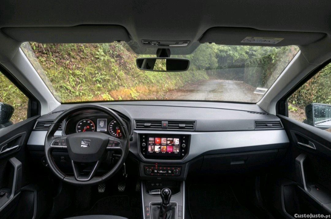 SEAT Arona 1.0TSI 115cv — fotografia 3