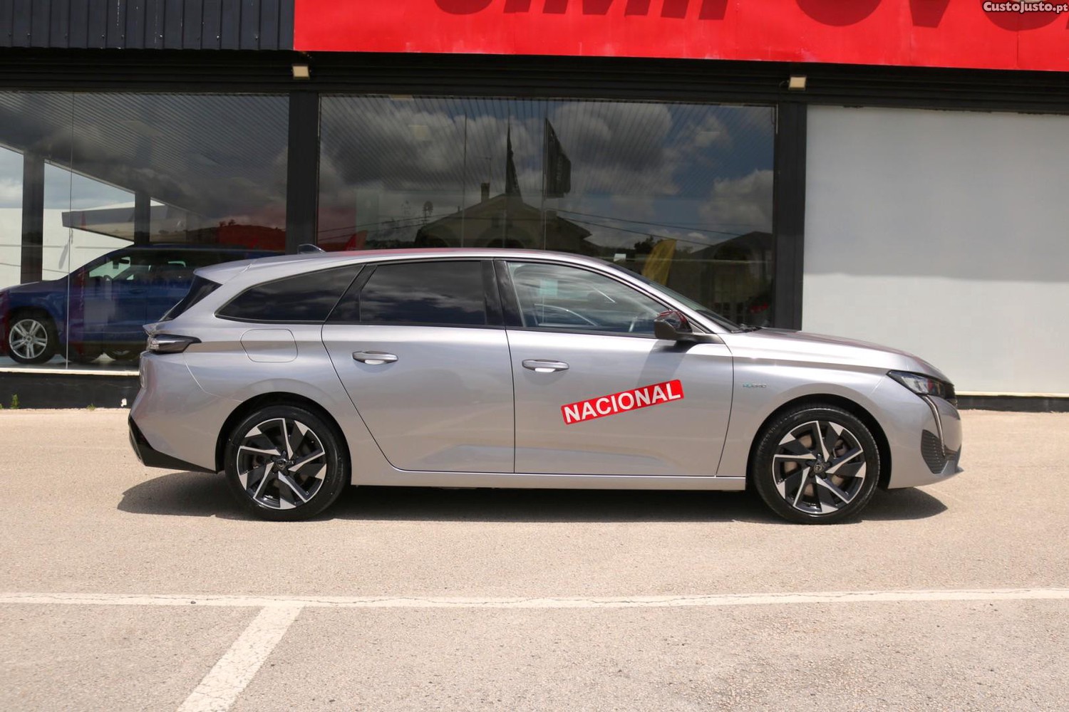 Peugeot 308 SW 1.6 Hybrid Allure Pack e-EAT8 180cv — fotografia 51