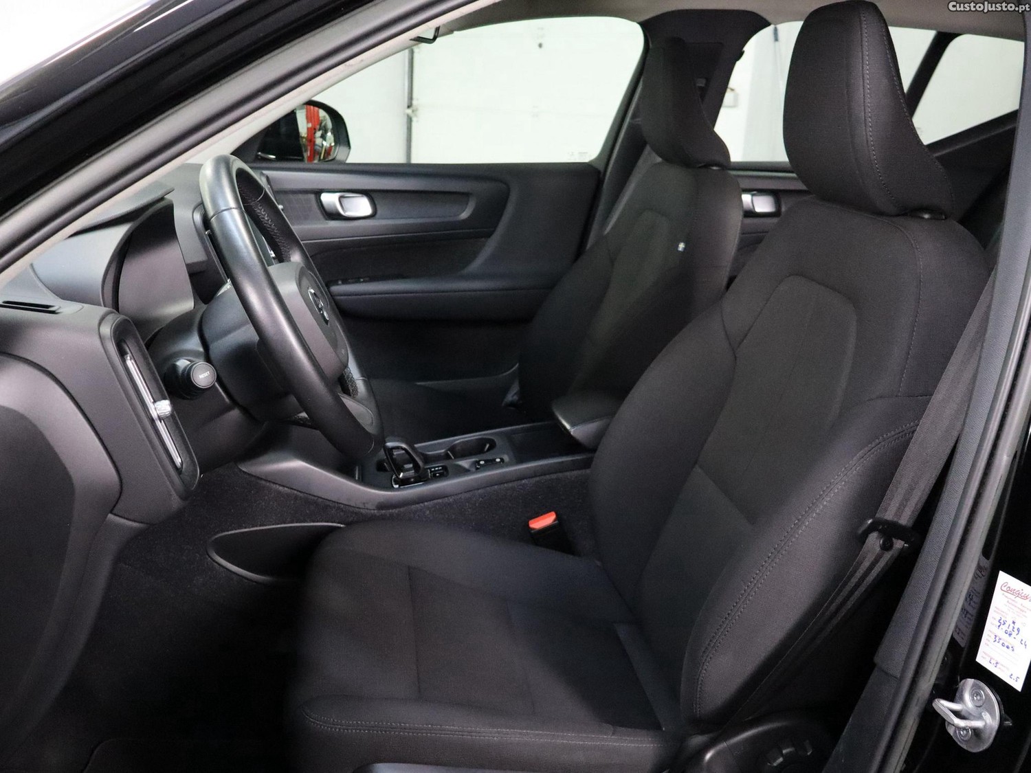 Volvo XC 40 1.5 T4 PHEV Essential — fotografia 18