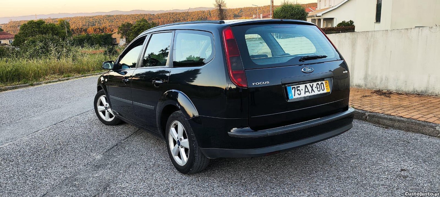 Ford Focus 1.6 TDCI — fotografia 7