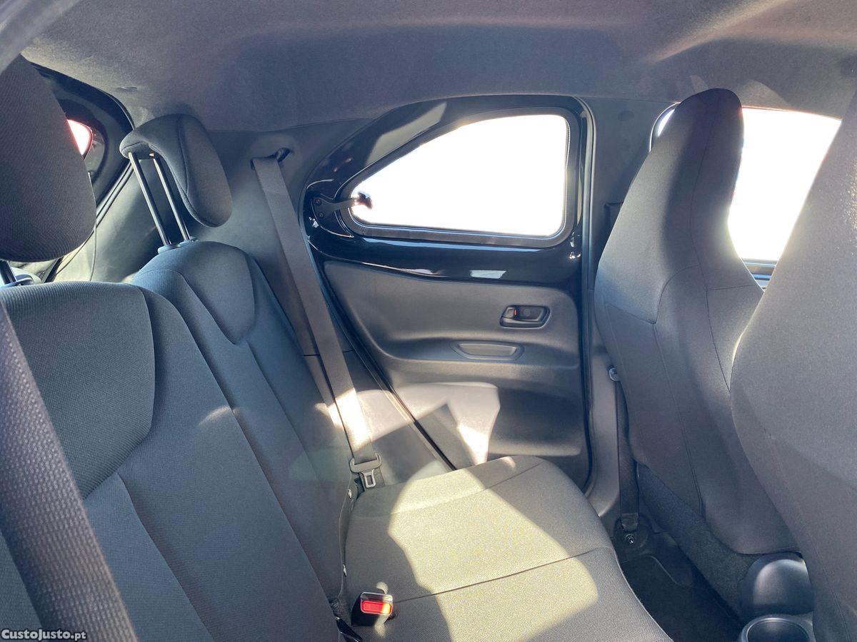 Toyota Aygo X 1.0 Play — fotografia 9