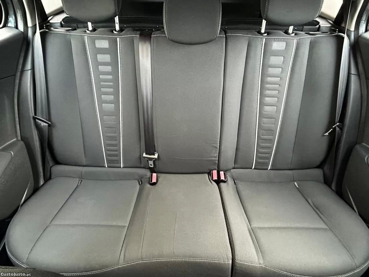 Renault Mégane 1.5 dci limited — fotografia 6