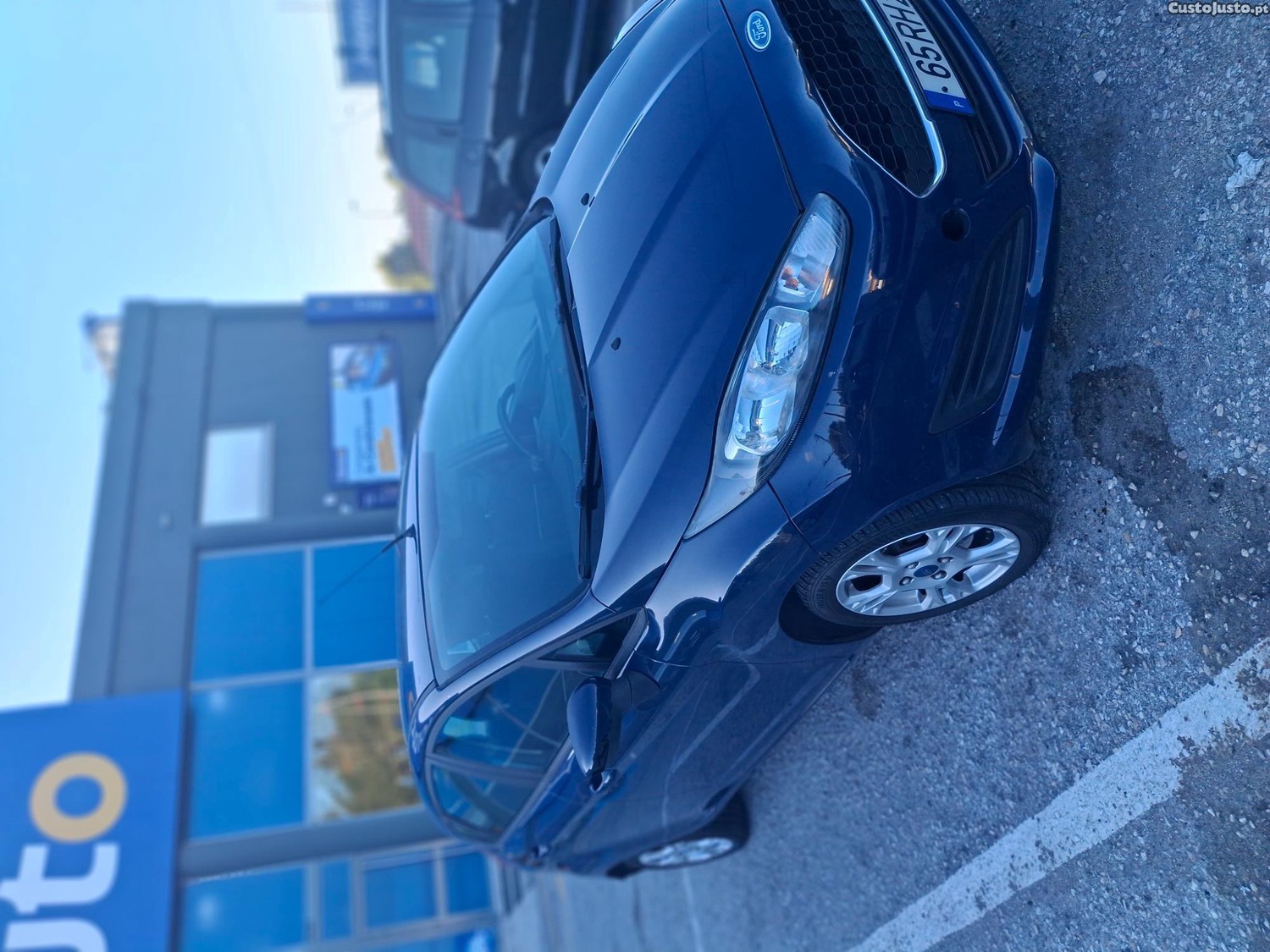 Ford Fiesta 1.5TDCI TREND — fotografia 7