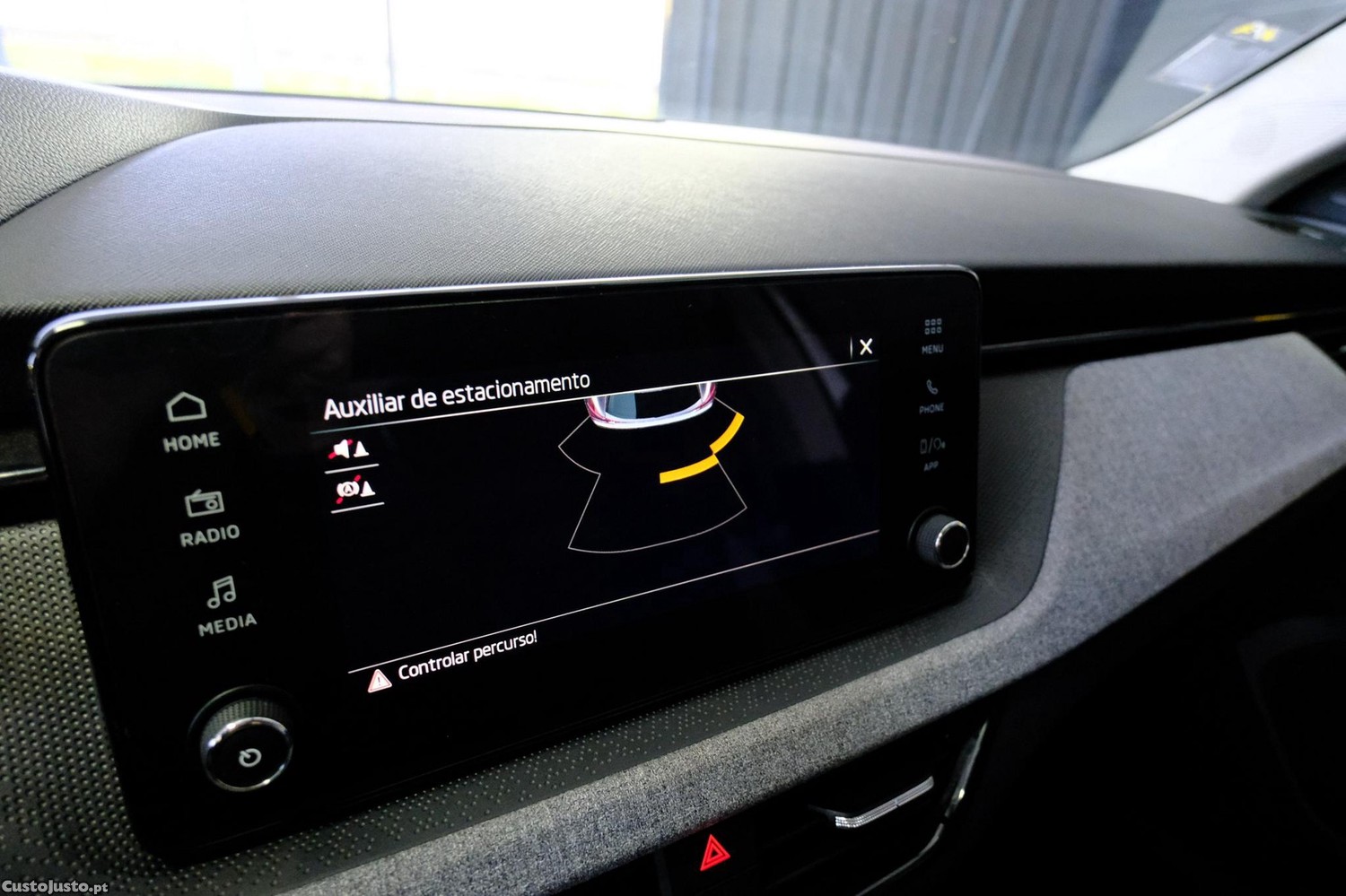 Skoda Kamiq 1.0 TSI DSG — fotografia 2