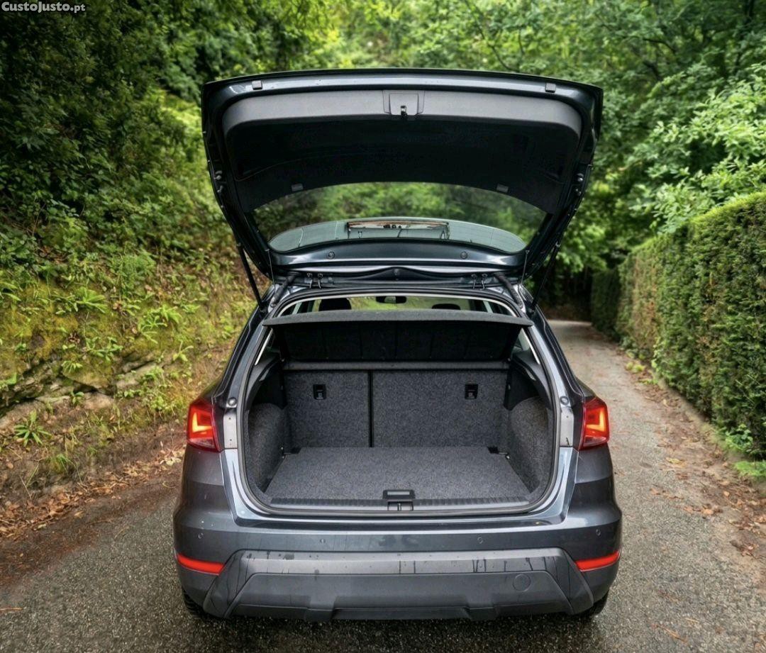 SEAT Arona 1.0TSI 115cv — fotografia 4