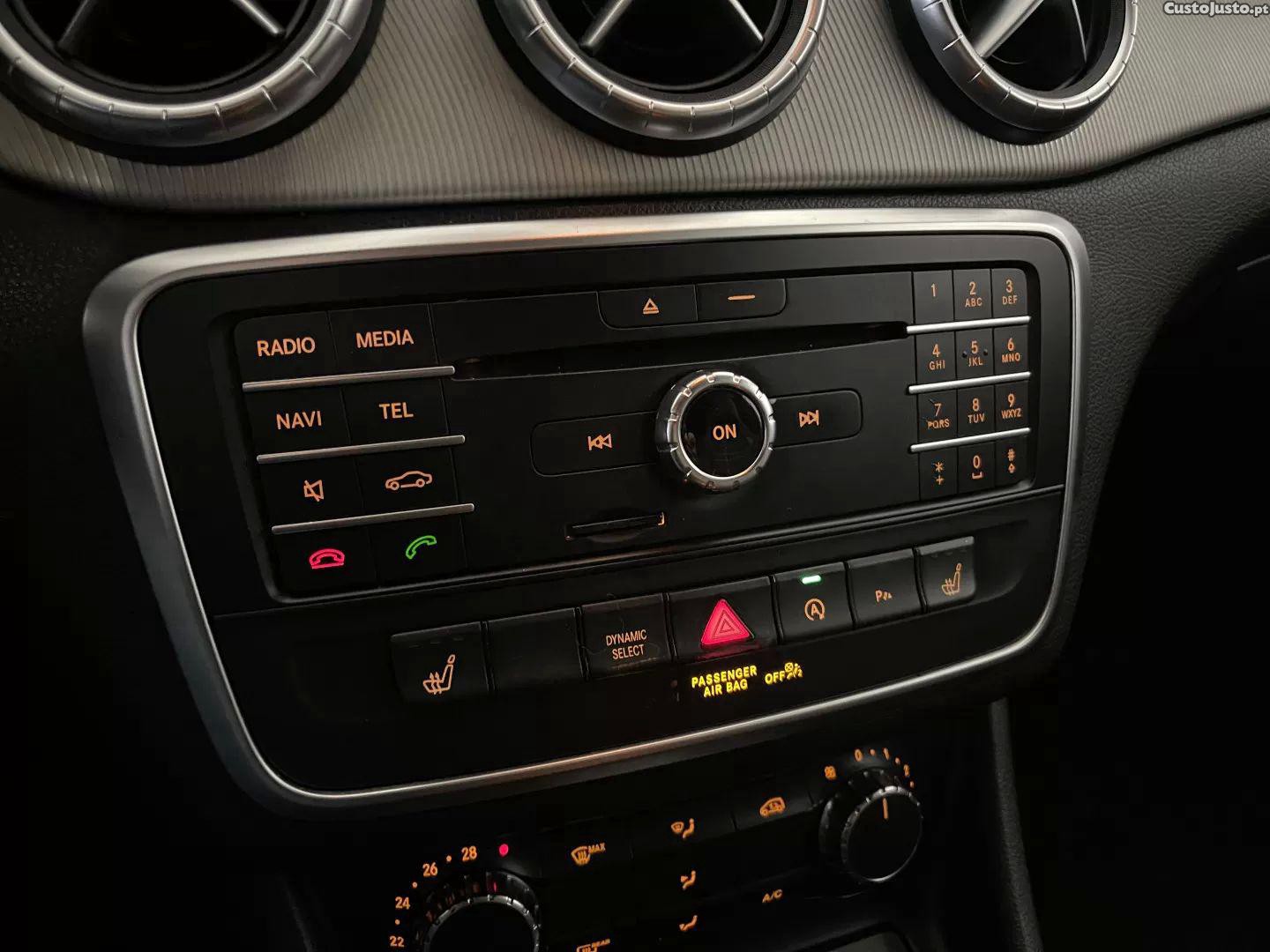 Mercedes-Benz CLA 180 D shooting brake aut. — fotografia 6