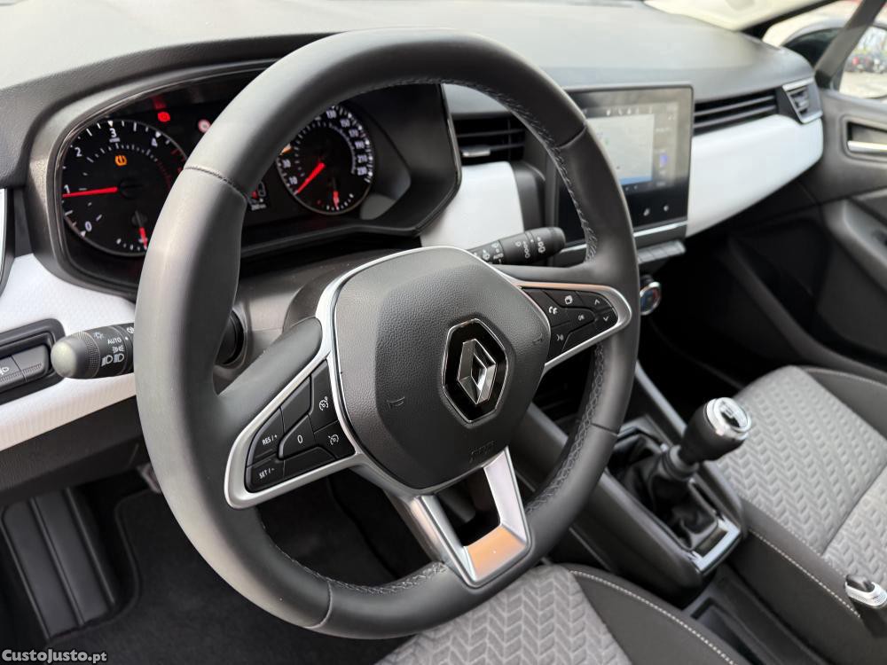 Renault Clio 1.5 Blue dCi Evoluti — fotografia 6