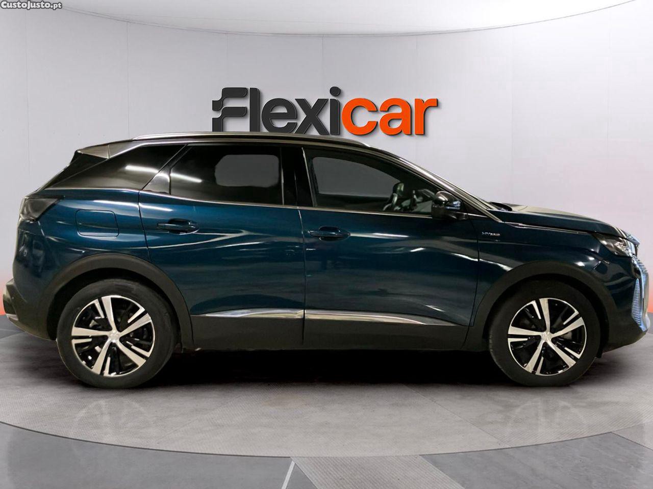 Peugeot 3008 225 e-EAT8 GT — fotografia 17