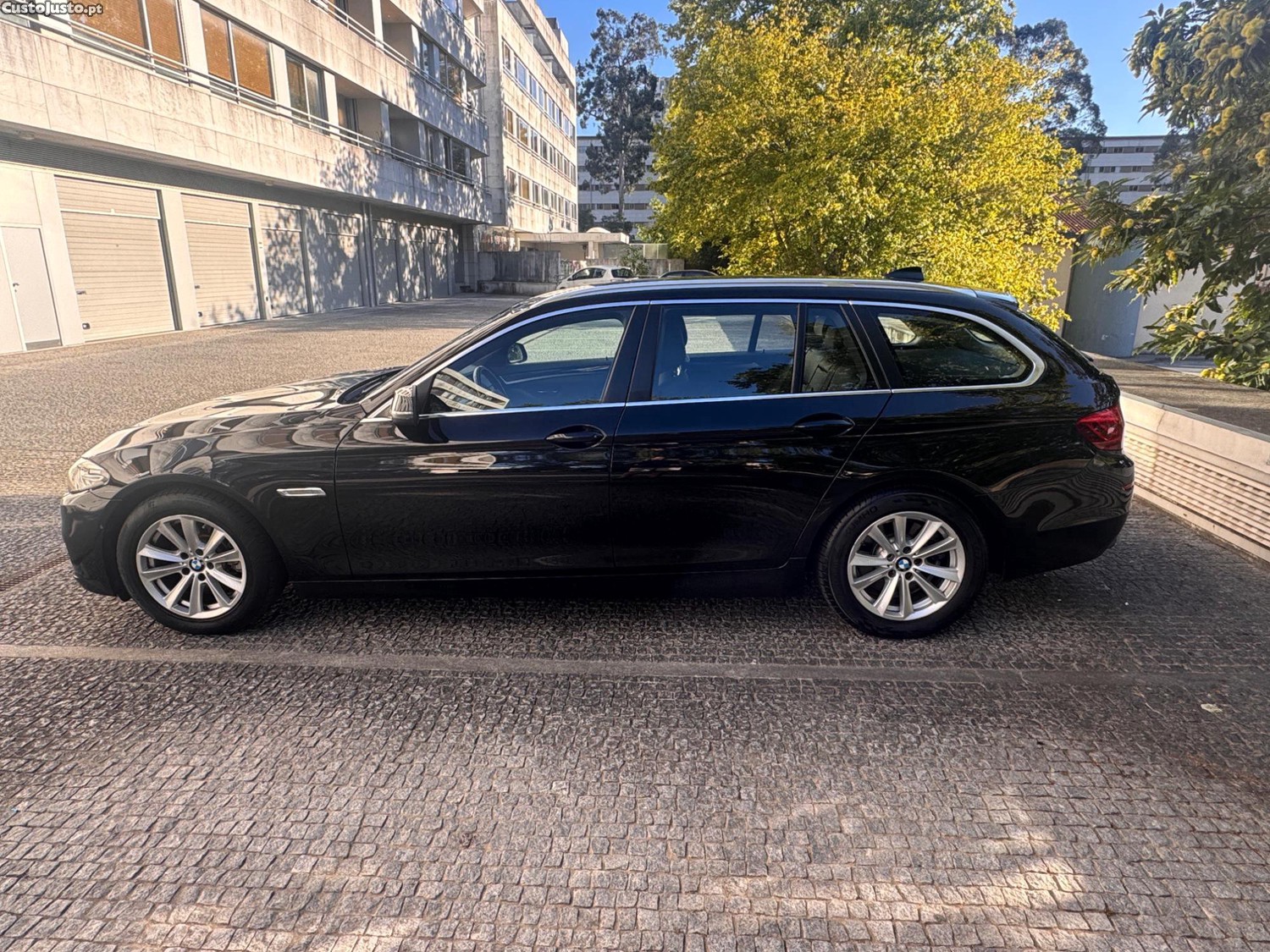 BMW 520 d Touring 190cv Auto | Nacional | 11/2016 | Histórico Completo — fotografia 6