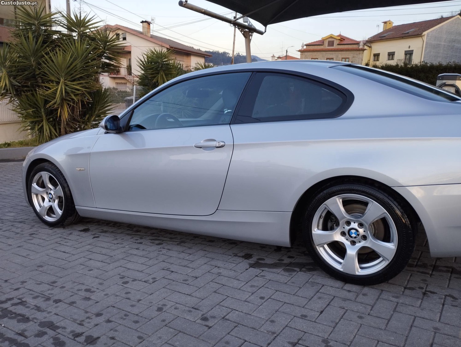 BMW 320 Coupé — fotografia 7