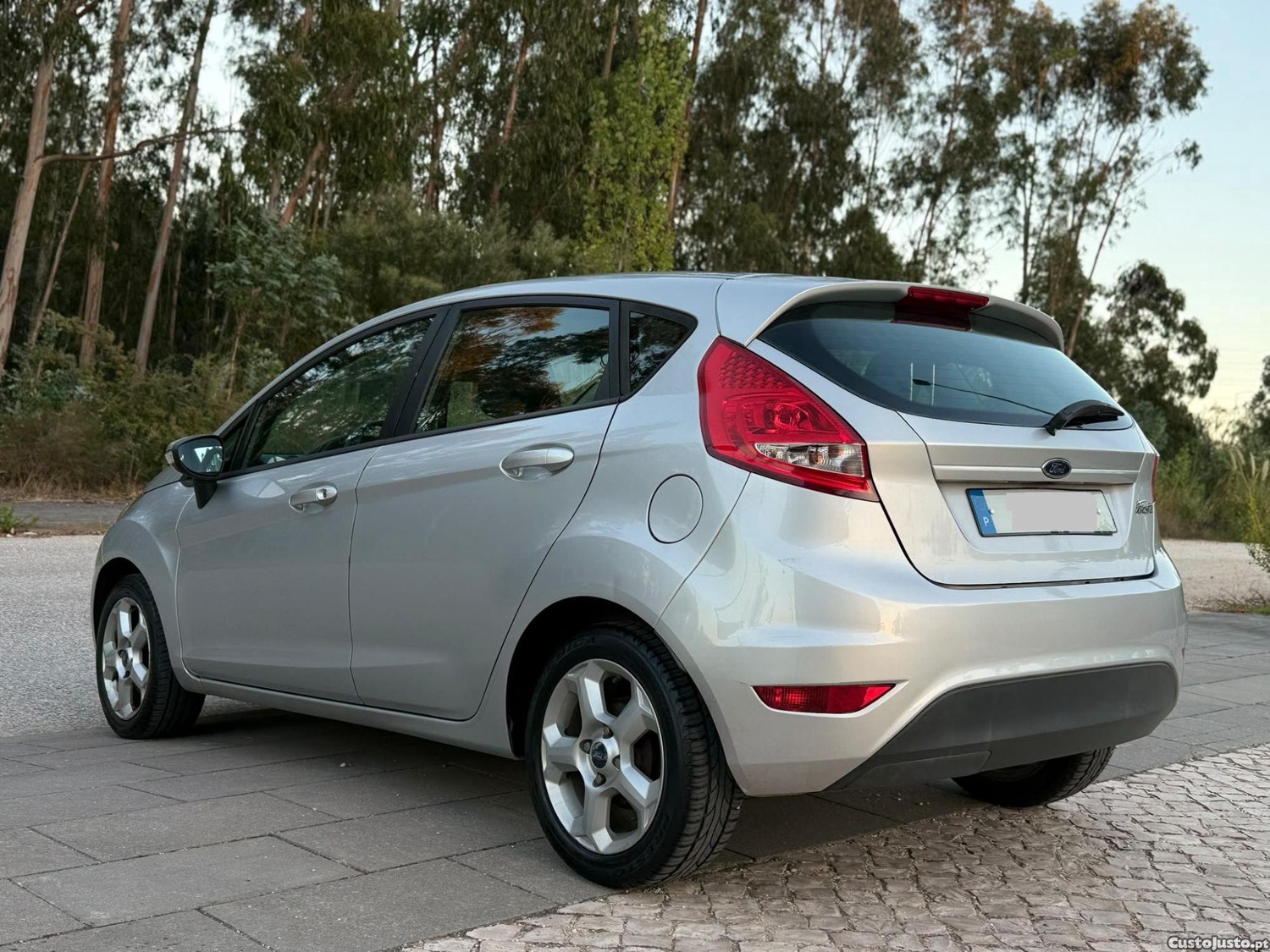Ford Fiesta 1.25 Gasolina 82cv 5lugares 137.000KM — fotografia 9