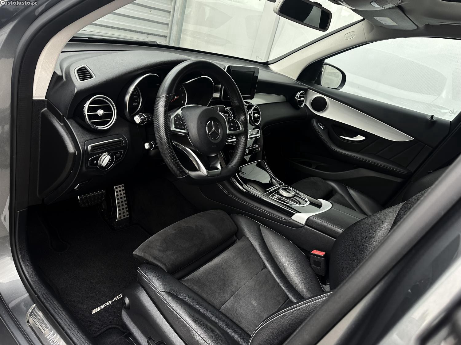 Mercedes-Benz GLC 250 d AMG Line 4-Matic — fotografia 16