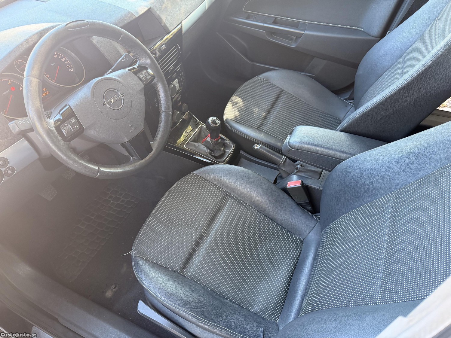 Opel Astra 1.3cdti cosmo — fotografia 5