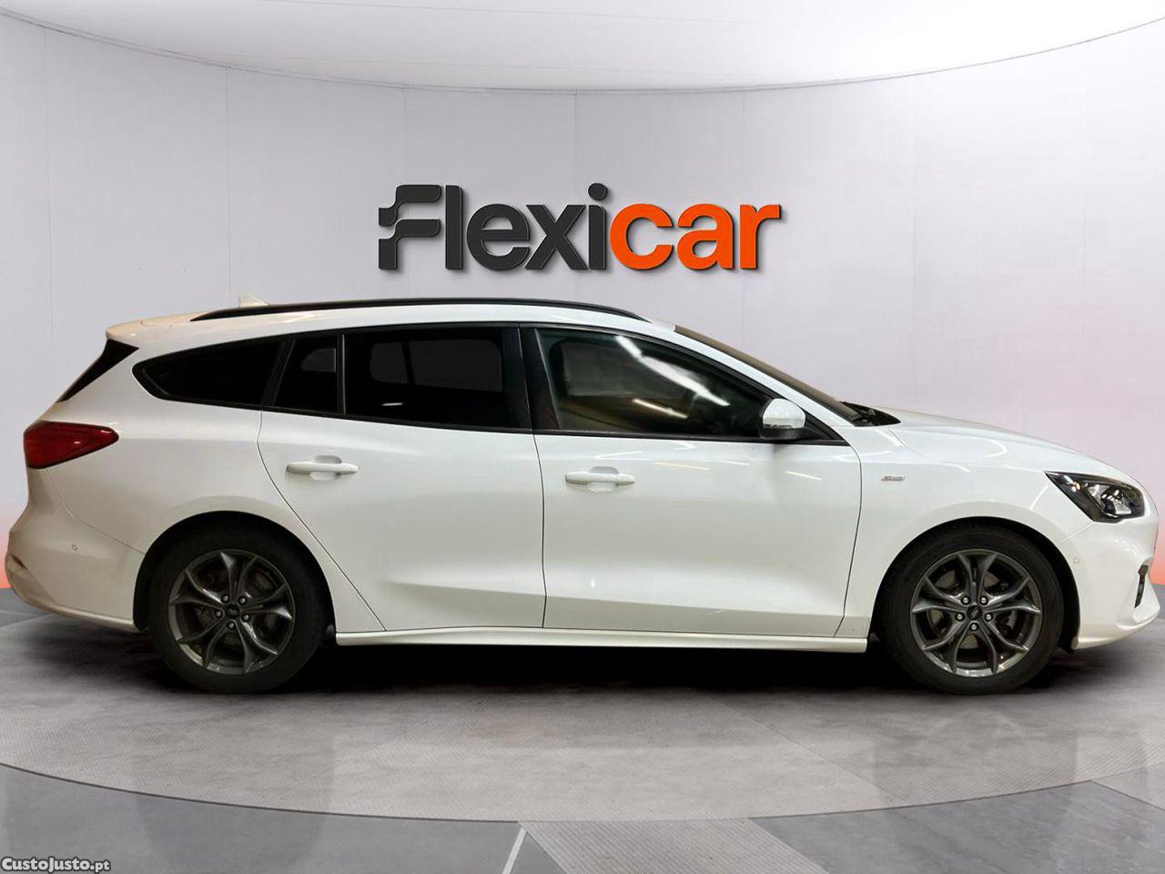 Ford Focus SW 1.0 EcoBoost ST-Line Aut. — fotografia 20