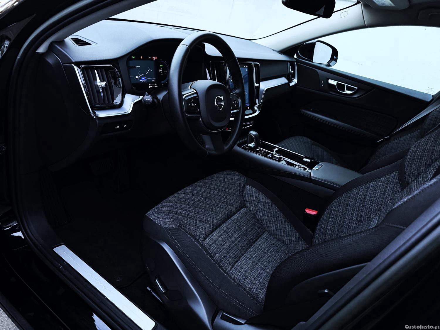 Volvo V60 2.0 T6 AWD TE Essent — fotografia 20