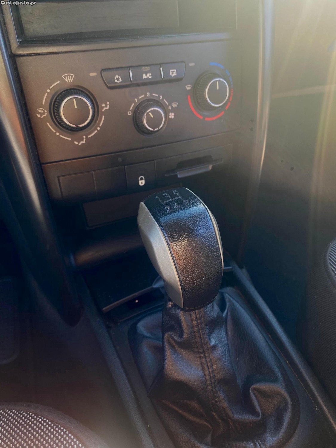Peugeot 207 1.4 HDI — fotografia 6