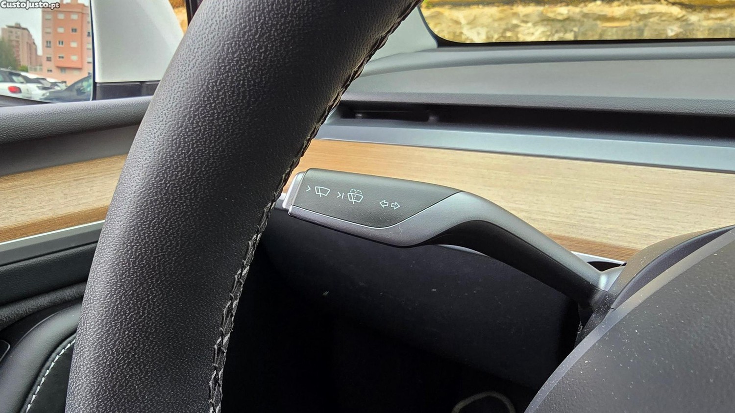 Tesla Model Y Long Range Tração Integral — fotografia 18