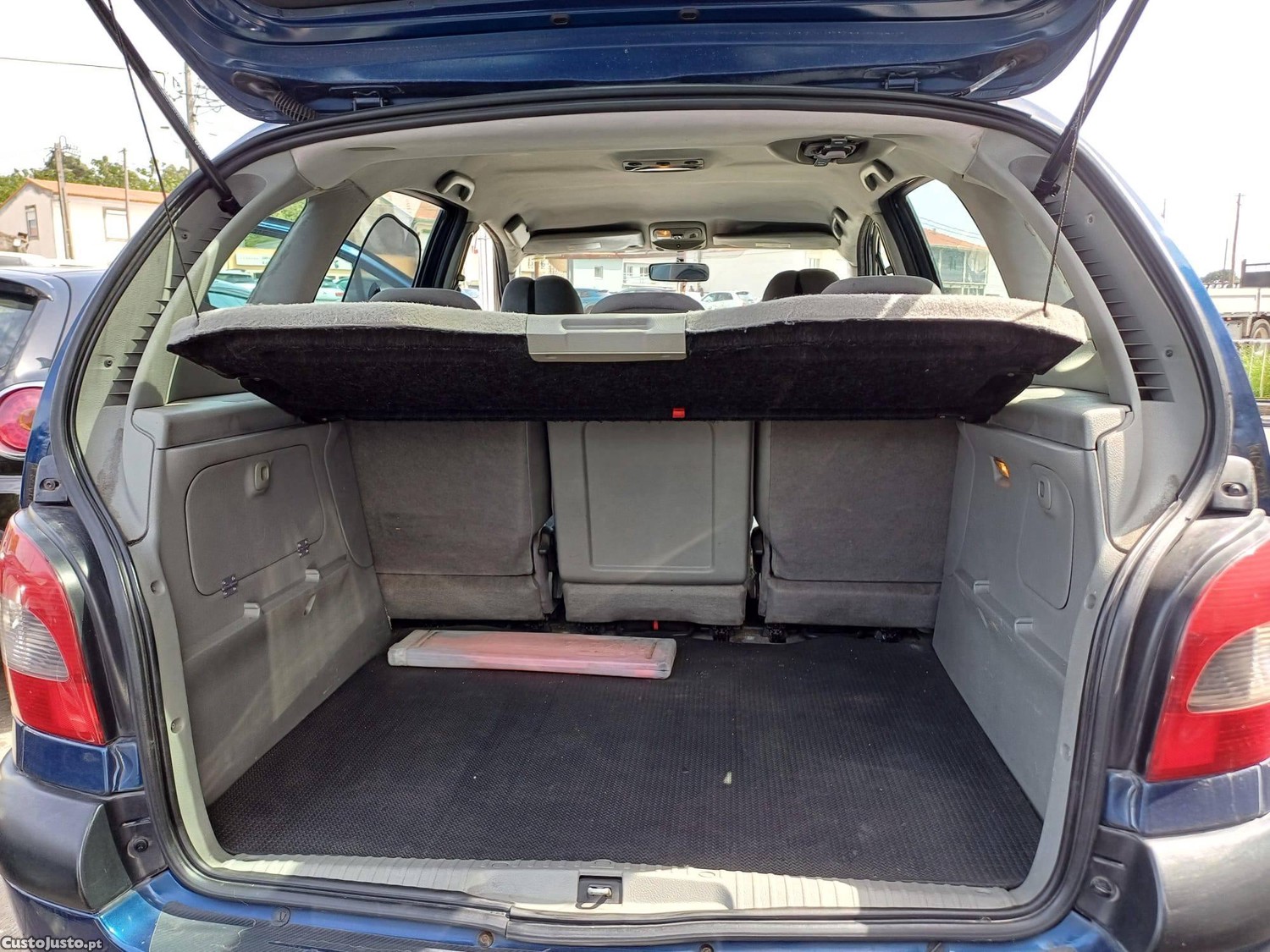 Renault Scénic 1.4 iComAc ( ViaturaNacional ) — fotografia 3