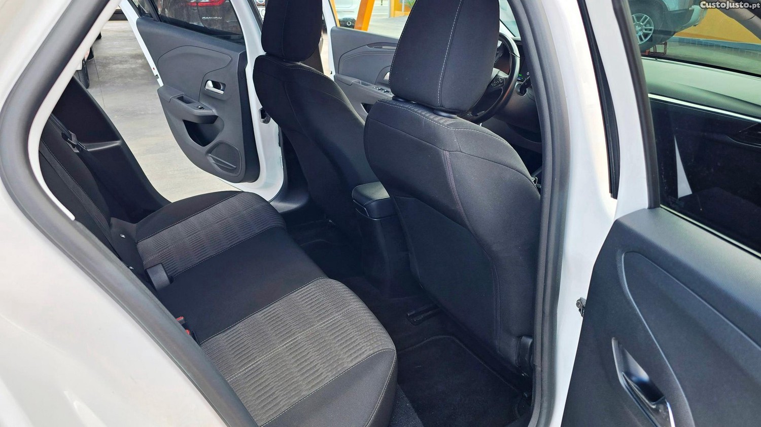 Opel Corsa e e-Elegance — fotografia 14