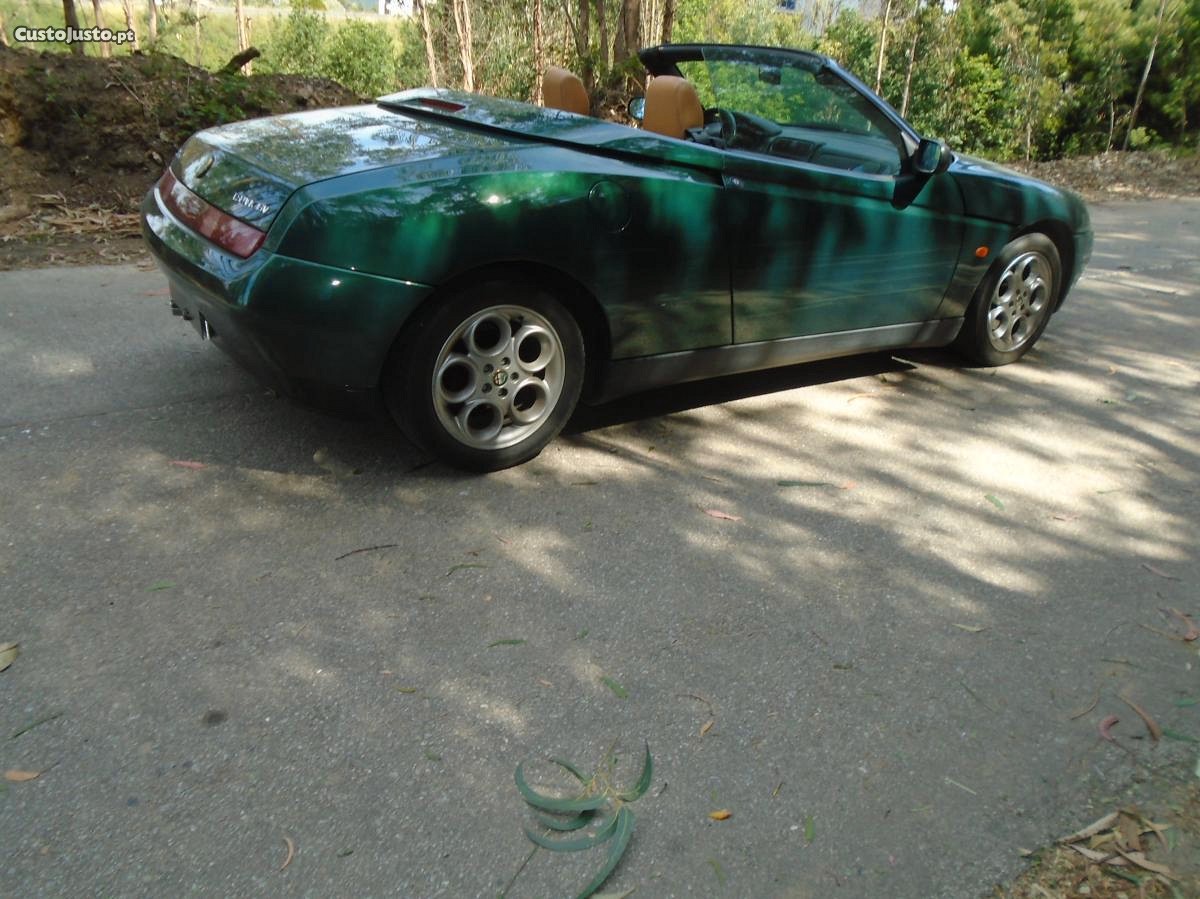 Alfa Romeo Spider 2.0 Twin Spark 155cv — photo 4