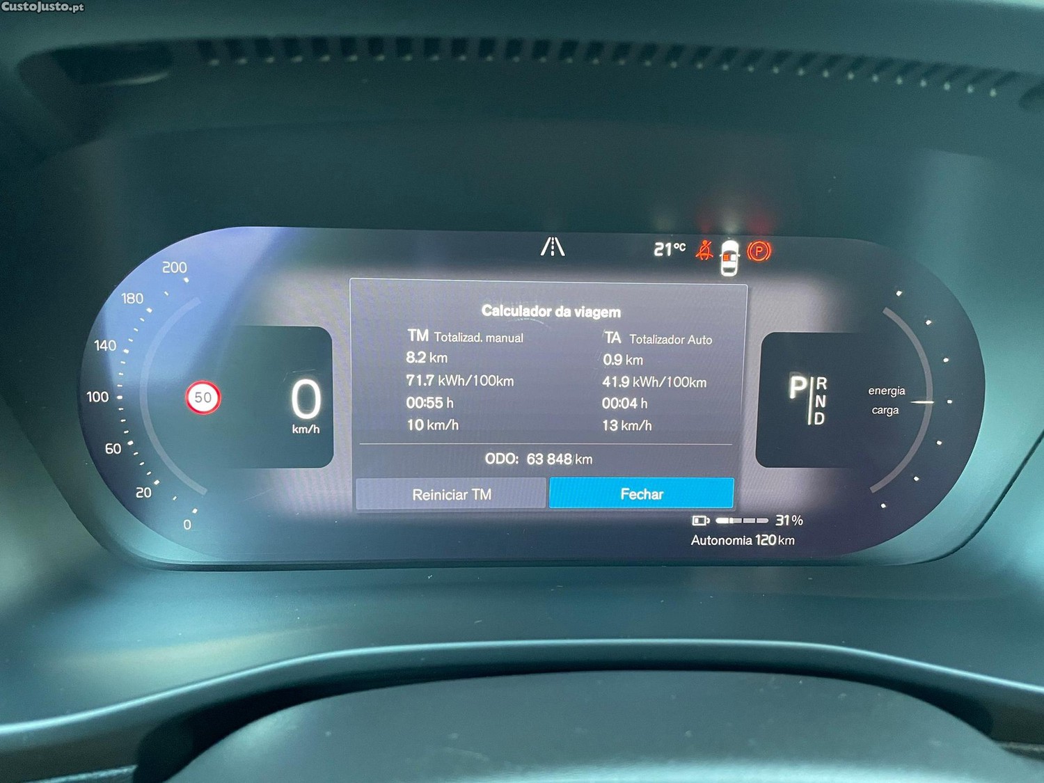 Volvo XC 40 Recharge Plus — fotografia 2