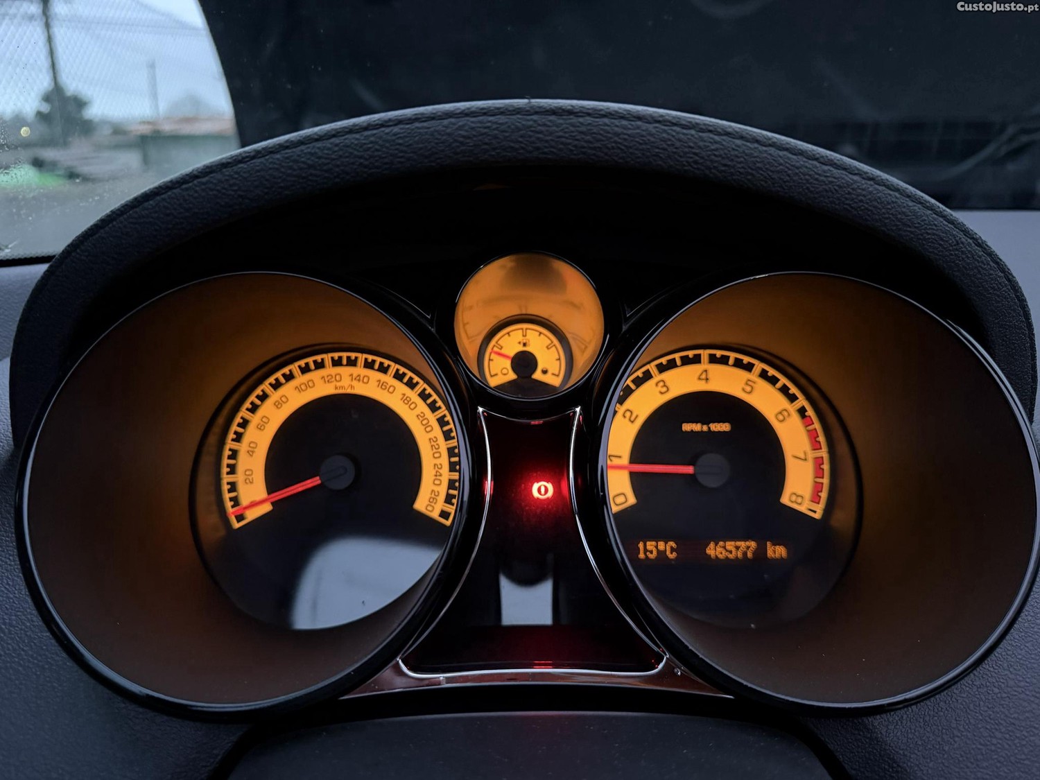 Opel GT 2.0T — fotografia 2
